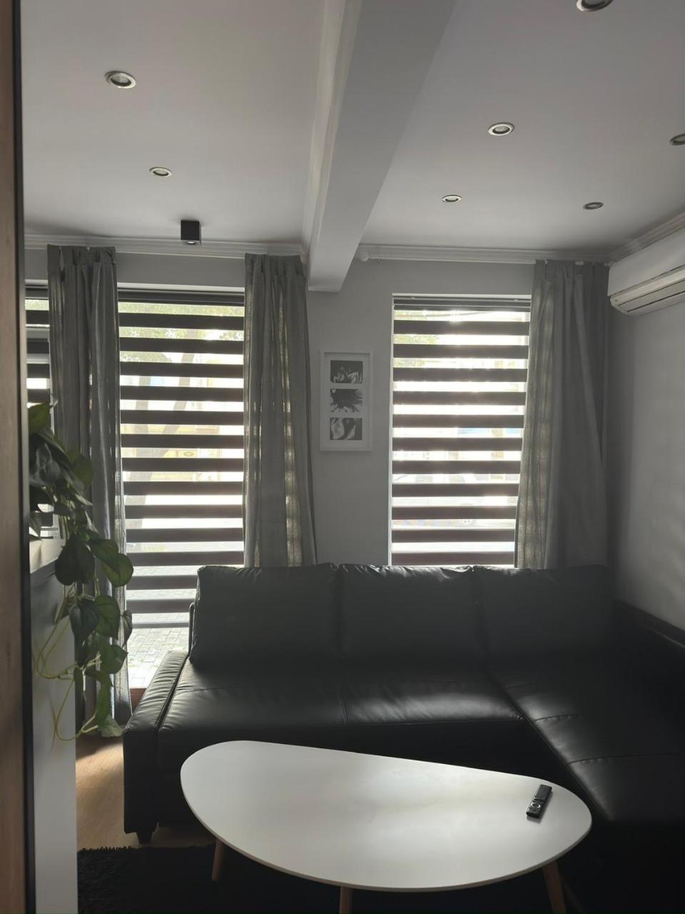Casa Raffaelo Apartment Burgas Exterior photo